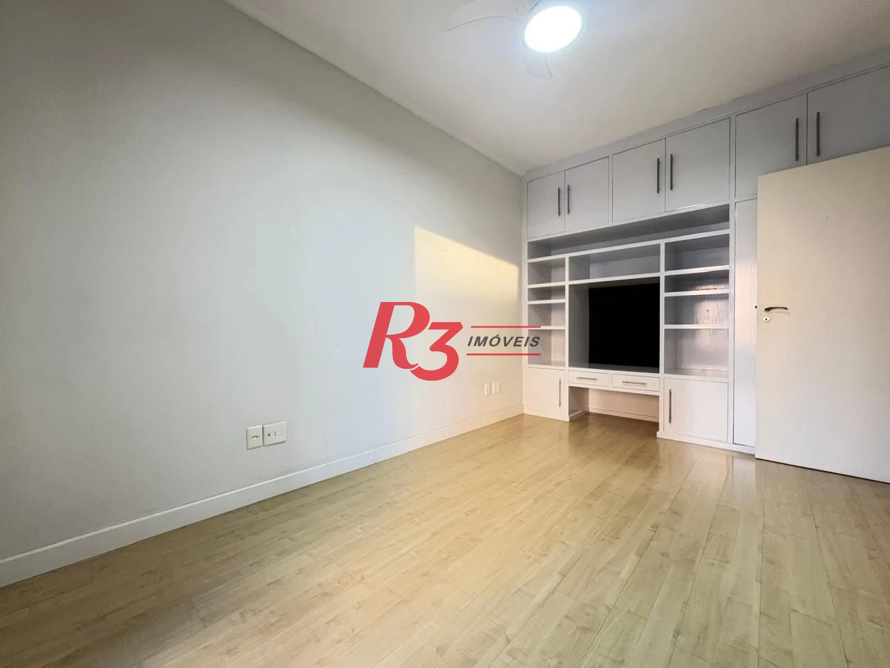 Apartamento com 2 dormitórios à venda, 109 m² por R$ 1.150.000,00 - Pompéia - Santos/SP