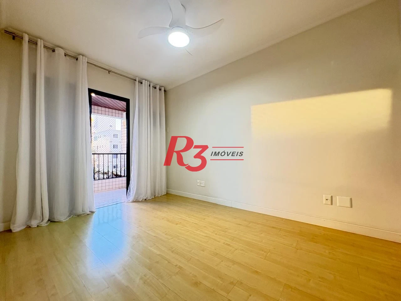 Apartamento com 2 dormitórios à venda, 109 m² por R$ 1.150.000,00 - Pompéia - Santos/SP