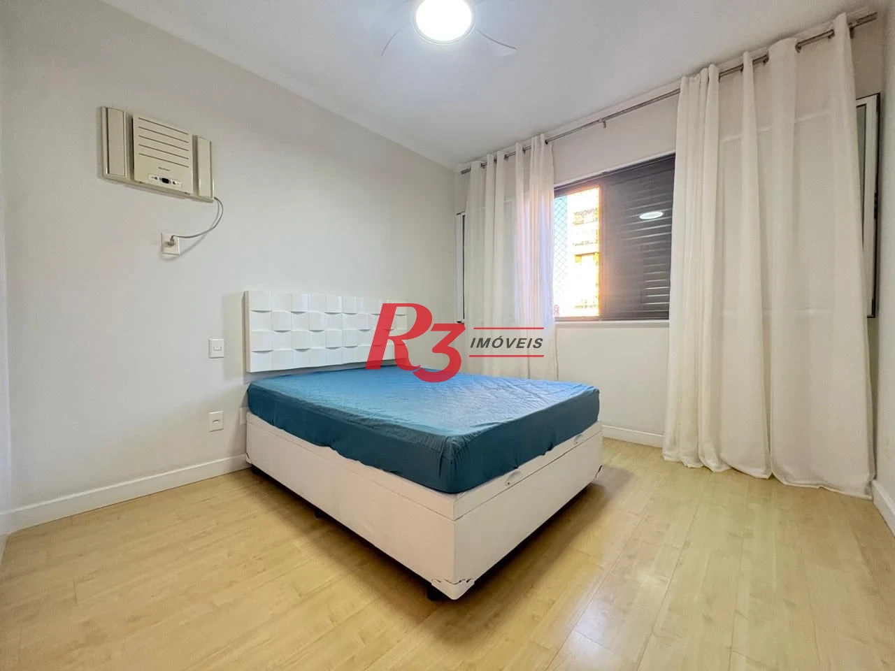 Apartamento com 2 dormitórios à venda, 109 m² por R$ 1.150.000,00 - Pompéia - Santos/SP