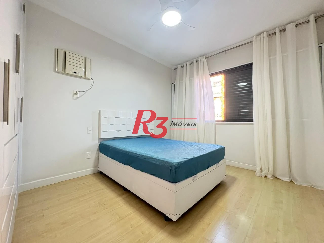 Apartamento com 2 dormitórios à venda, 109 m² por R$ 1.150.000,00 - Pompéia - Santos/SP