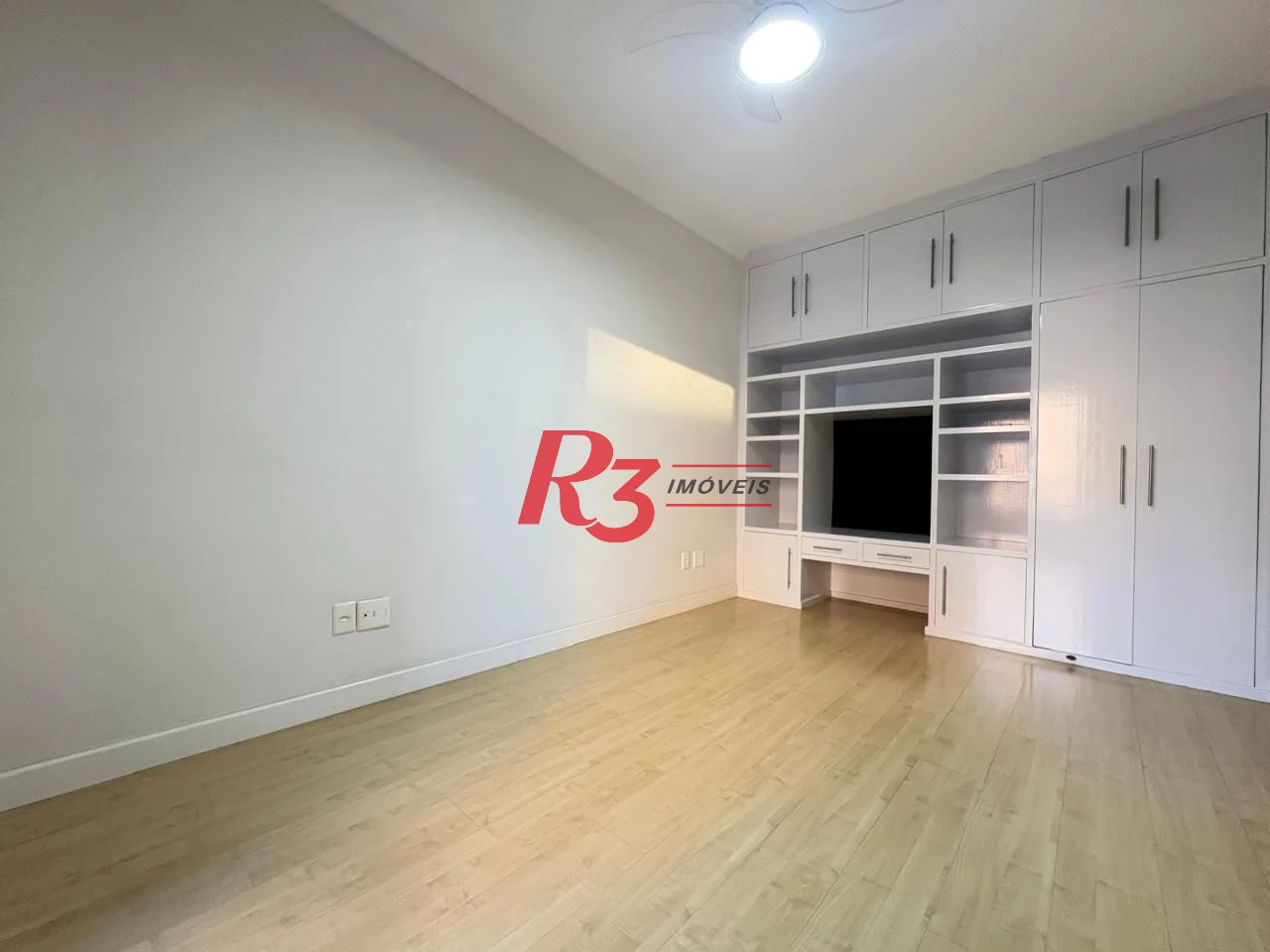 Apartamento com 2 dormitórios à venda, 109 m² por R$ 1.150.000,00 - Pompéia - Santos/SP