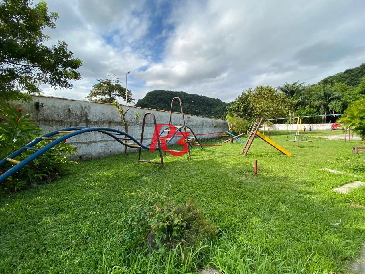 Casa com 3 dormitórios à venda, 90 m² por R$ 320.000,00 - Vila São Jorge - Santos/SP