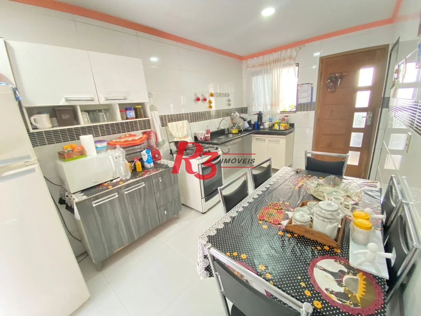 Casa com 3 dormitórios à venda, 90 m² por R$ 320.000,00 - Vila São Jorge - Santos/SP