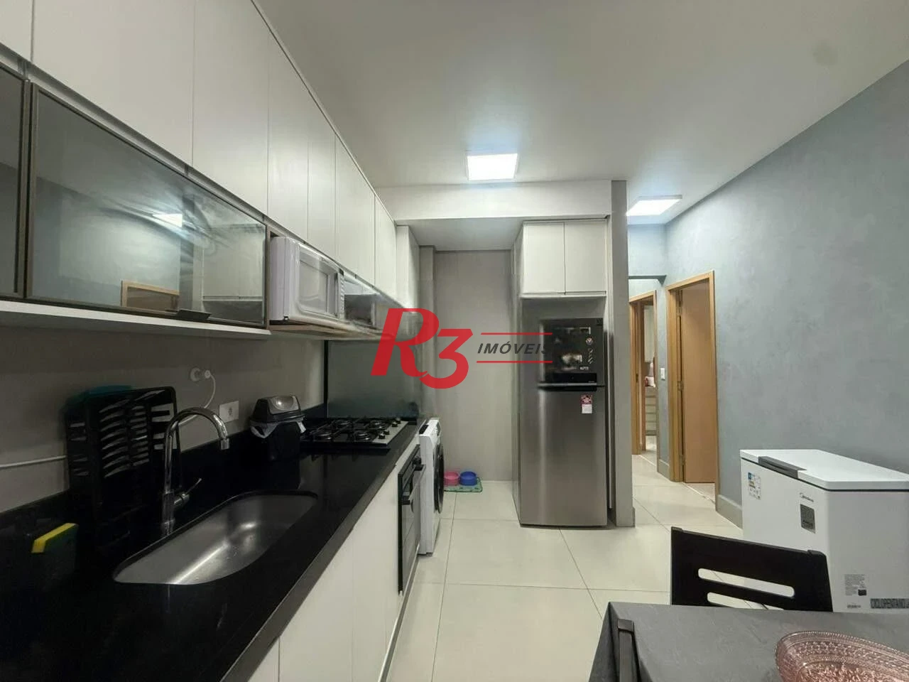 Apartamento com 2 dormitórios à venda, 75 m² por R$ 1.431.000,00 - José Menino - Santos/SP