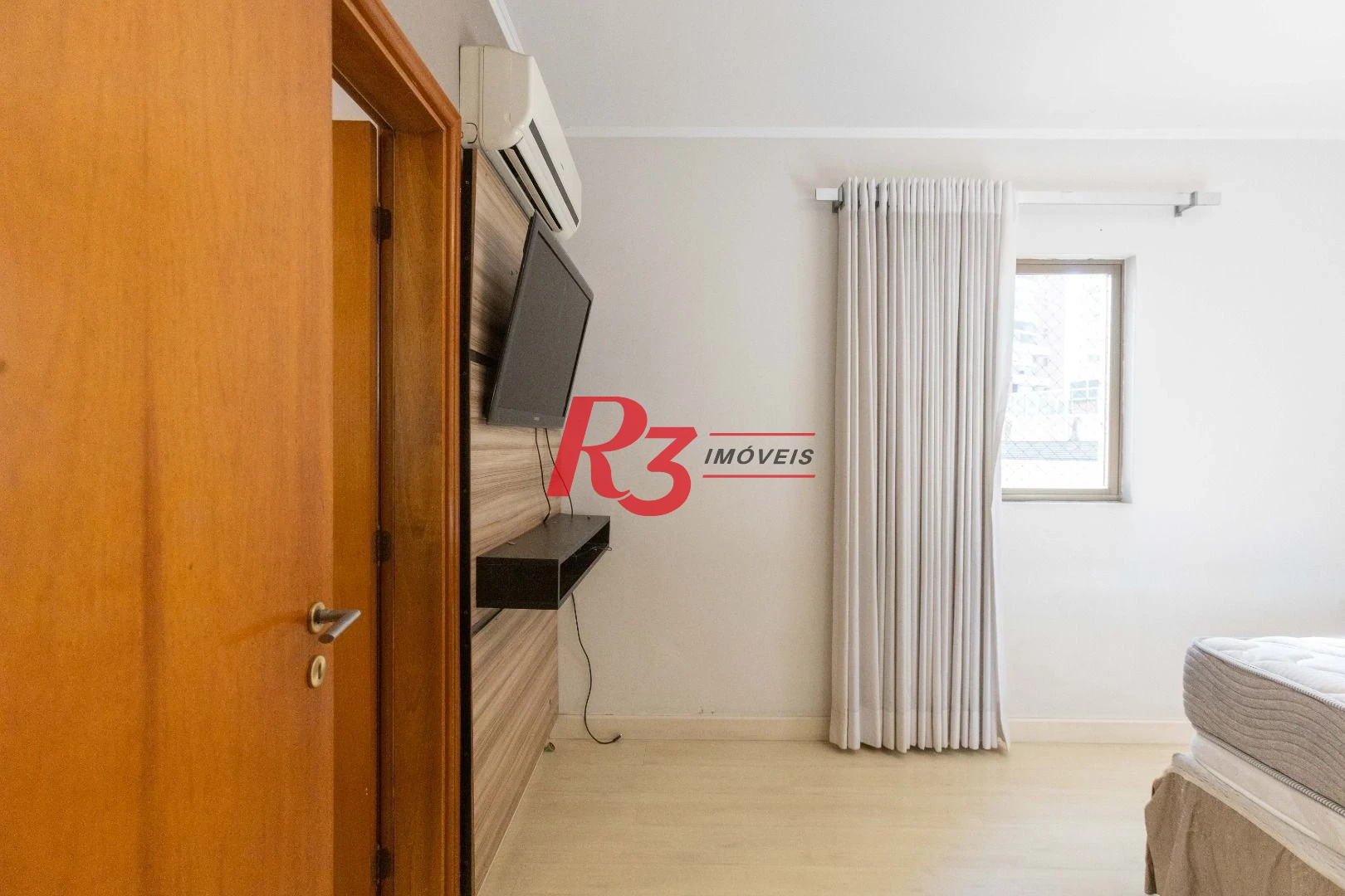 Apartamento com 2 dormitórios à venda, 124 m² por R$ 1.050.000,00 - Ponta da Praia - Santos/SP