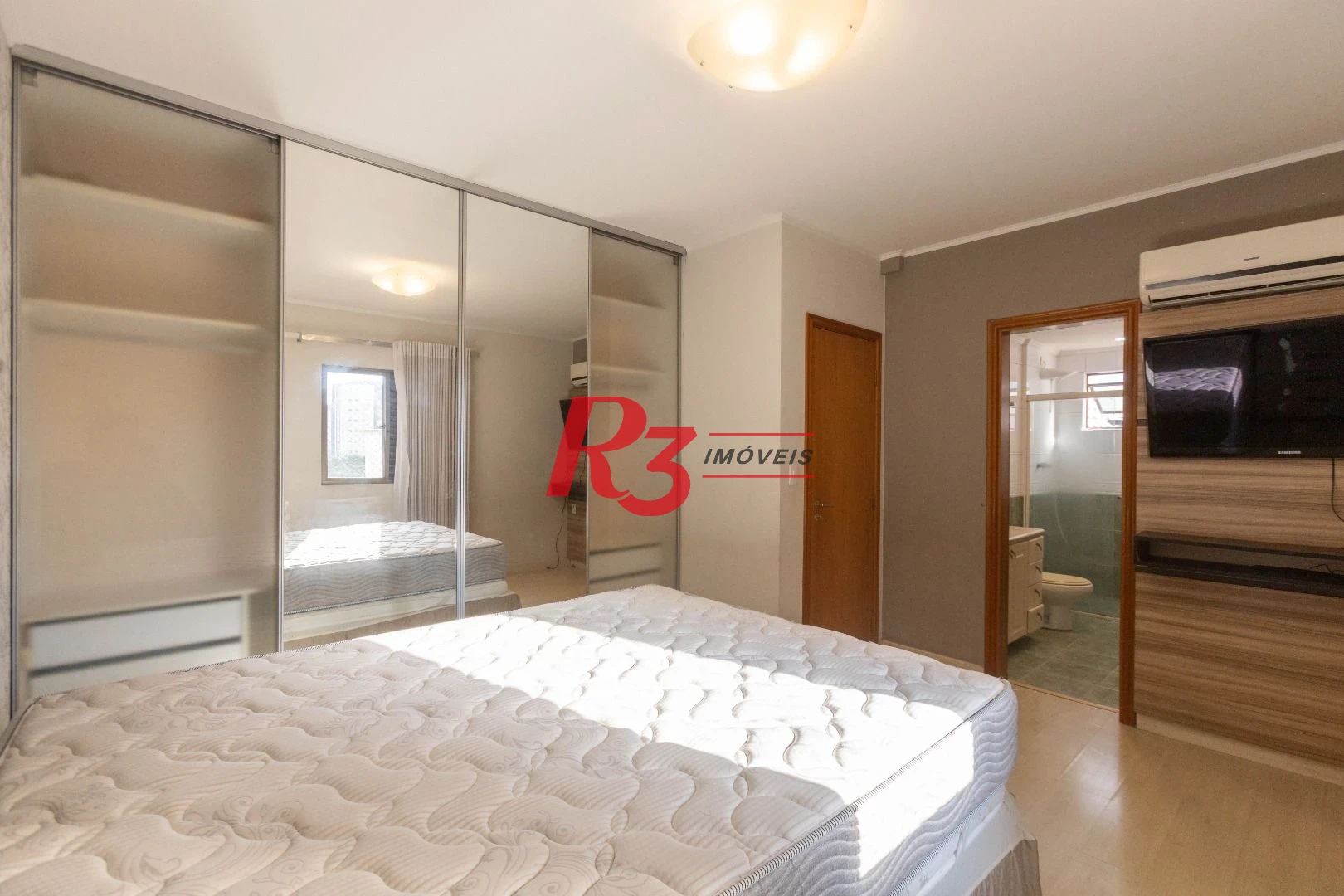 Apartamento com 2 dormitórios à venda, 124 m² por R$ 1.050.000,00 - Ponta da Praia - Santos/SP