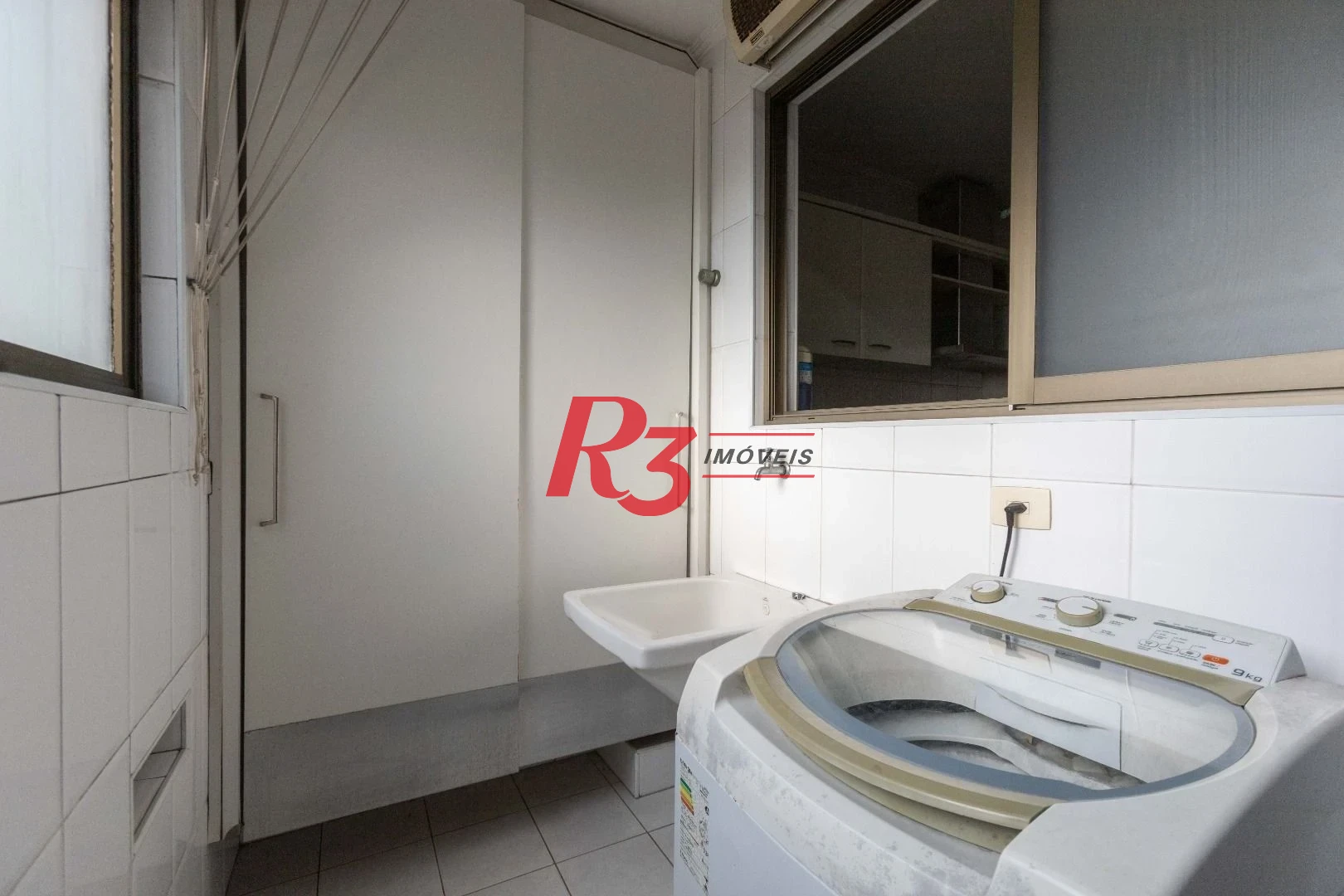 Apartamento com 2 dormitórios à venda, 124 m² por R$ 1.050.000,00 - Ponta da Praia - Santos/SP