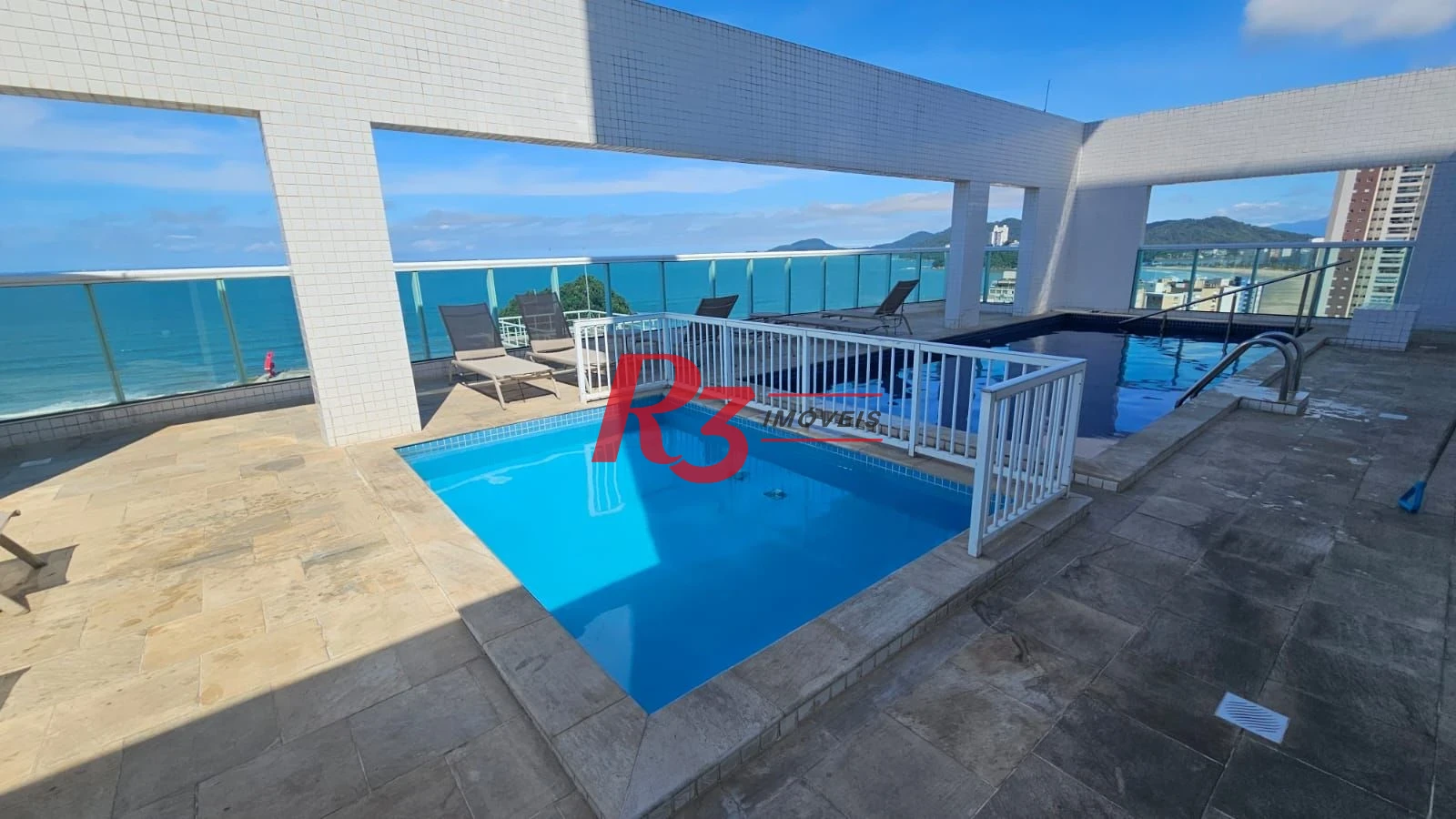 Apartamento de Alto Padrão com Vista Livre para o Mar | 121 m² | 2 Dormitórios | 2 Suítes