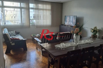 Casa Sobreposta Alta na Ponta da Praia – Espaço, Conforto e Excelente Localização