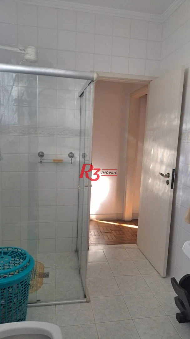 Casa Sobreposta Alta na Ponta da Praia – Espaço, Conforto e Excelente Localização