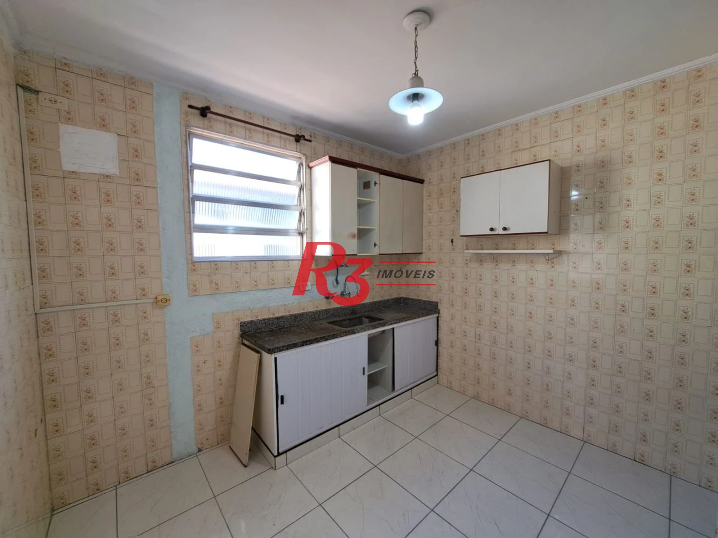 Apartamento com 2 dormitórios à venda, 65 m² por R$ 400.000,00 - Boqueirão - Santos/SP