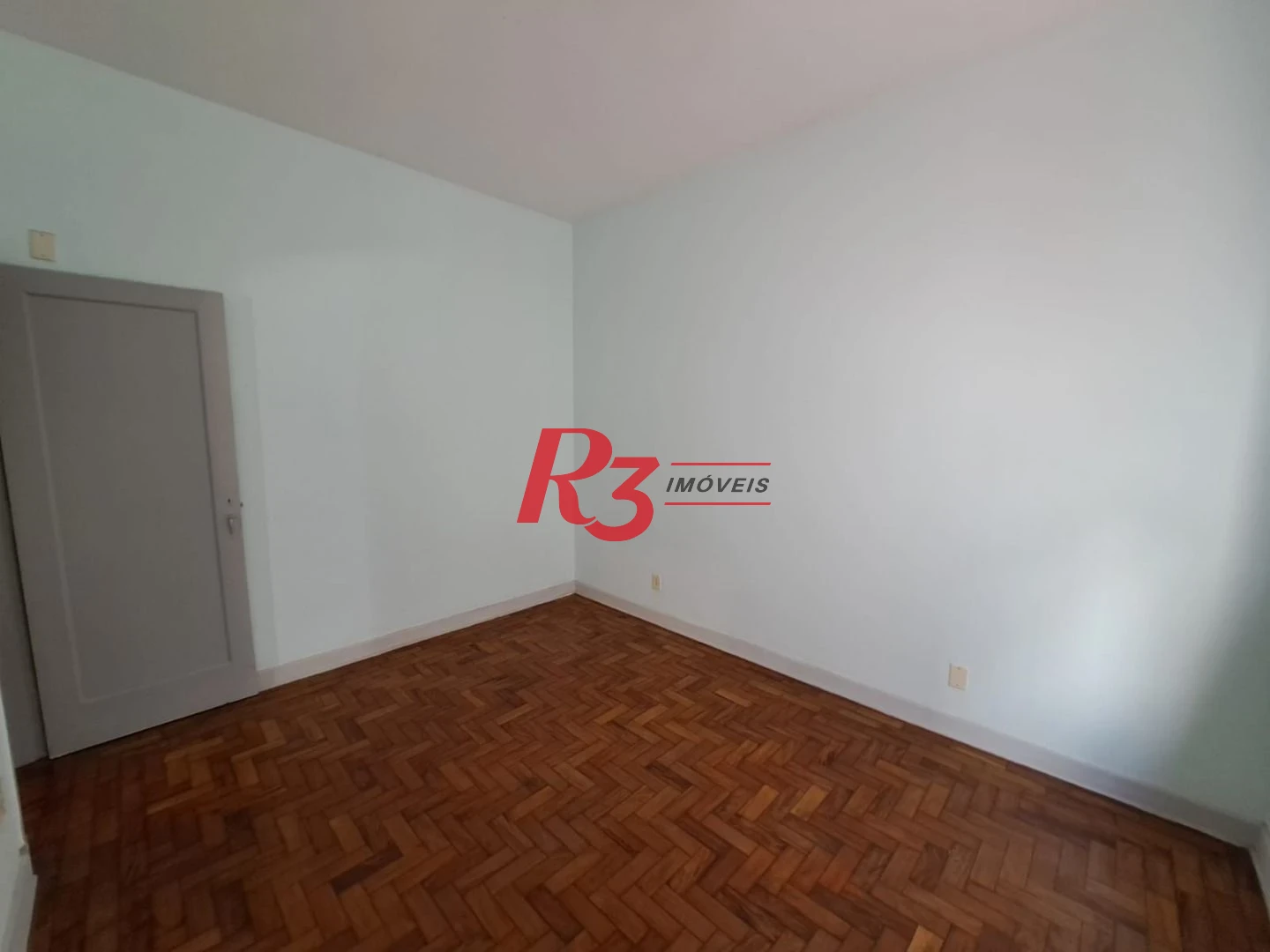 Apartamento com 2 dormitórios à venda, 65 m² por R$ 400.000,00 - Boqueirão - Santos/SP