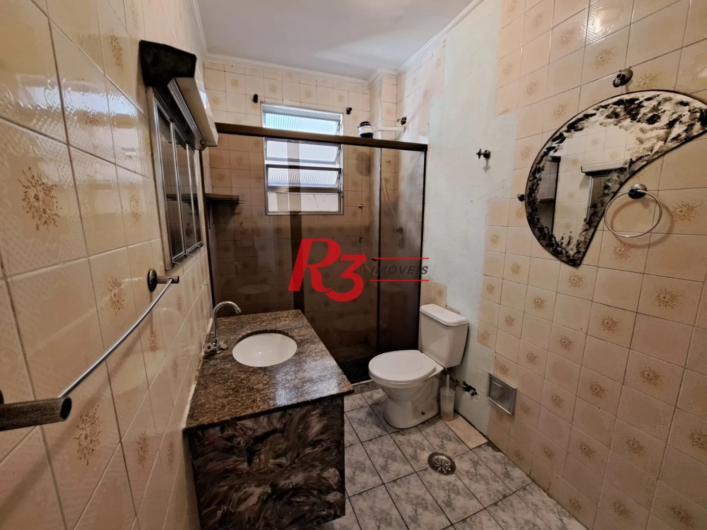 Apartamento com 2 dormitórios à venda, 65 m² por R$ 400.000,00 - Boqueirão - Santos/SP