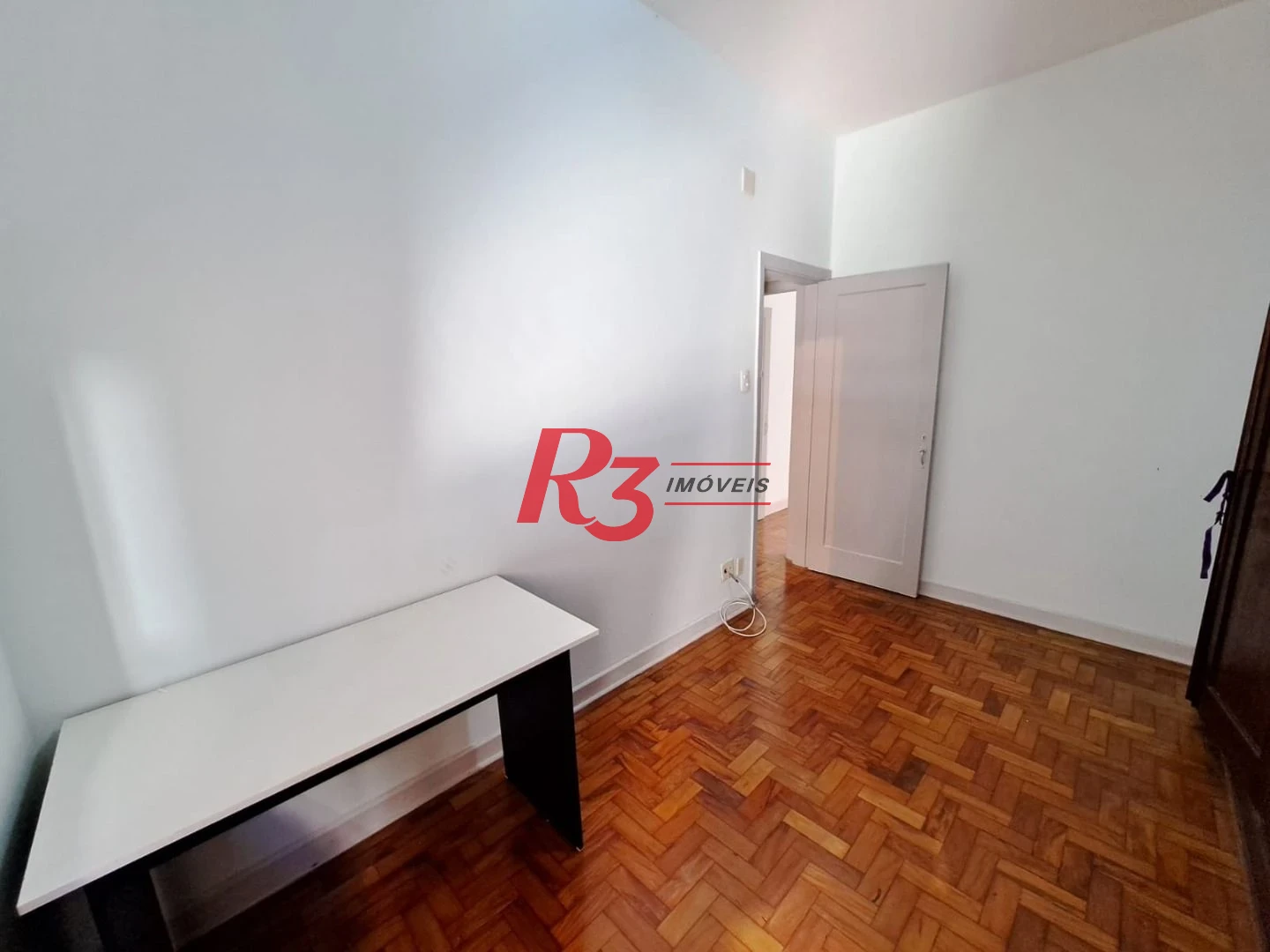 Apartamento com 2 dormitórios à venda, 65 m² por R$ 400.000,00 - Boqueirão - Santos/SP