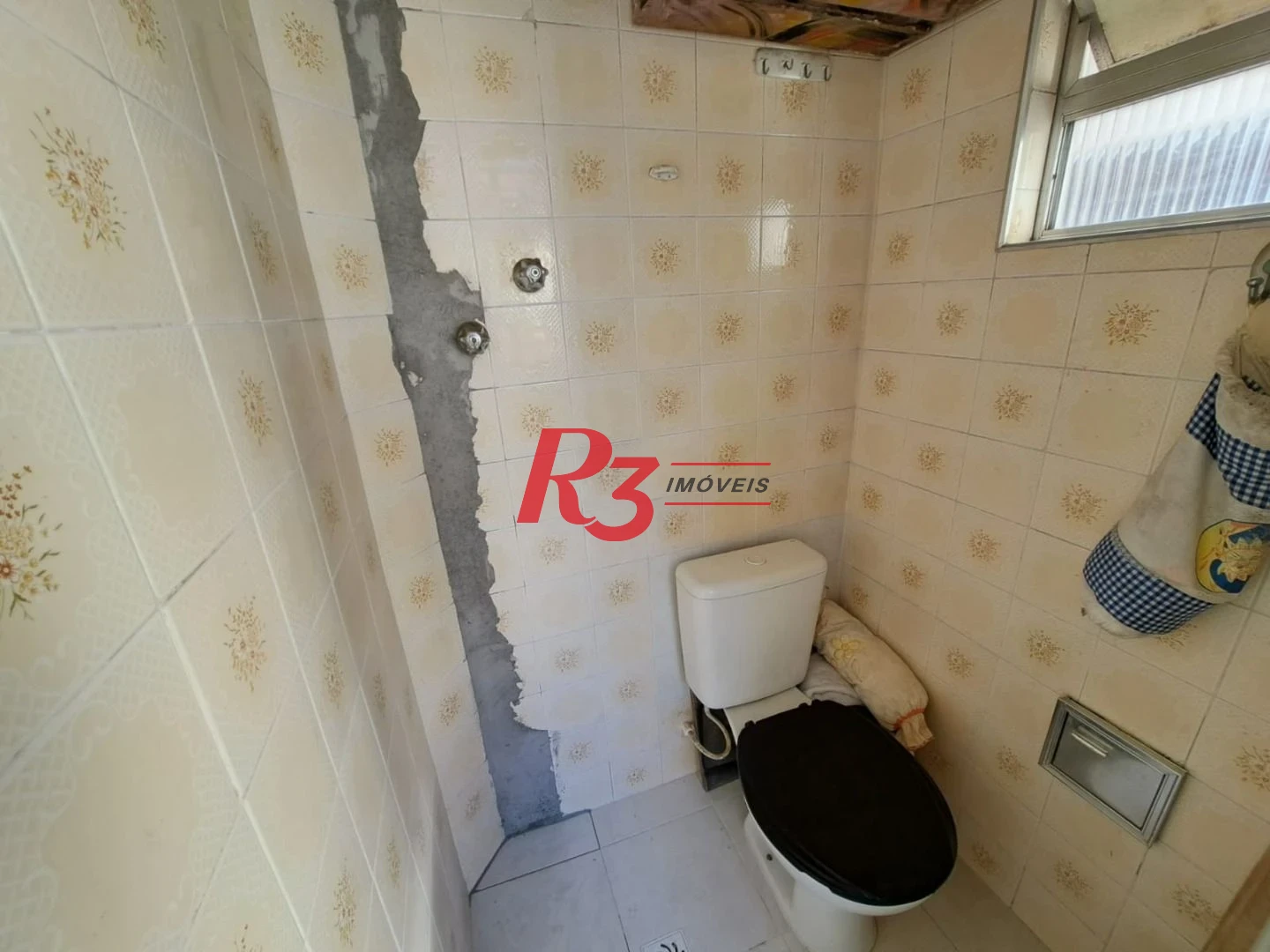 Apartamento com 2 dormitórios à venda, 65 m² por R$ 400.000,00 - Boqueirão - Santos/SP