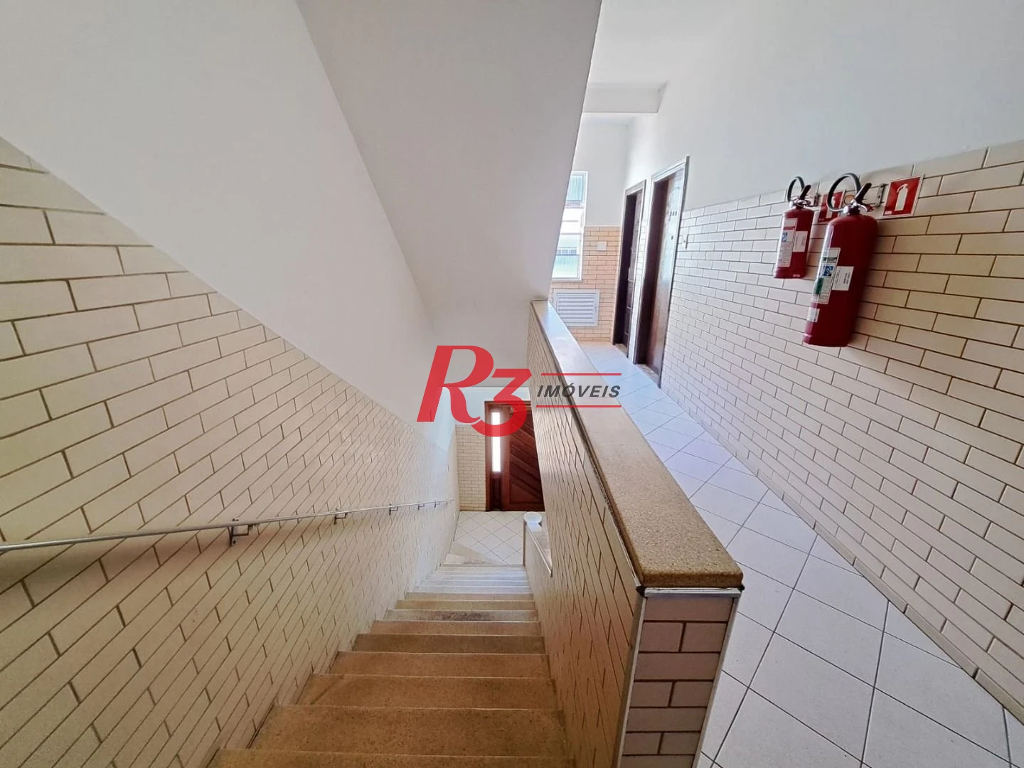 Apartamento com 2 dormitórios à venda, 65 m² por R$ 400.000,00 - Boqueirão - Santos/SP