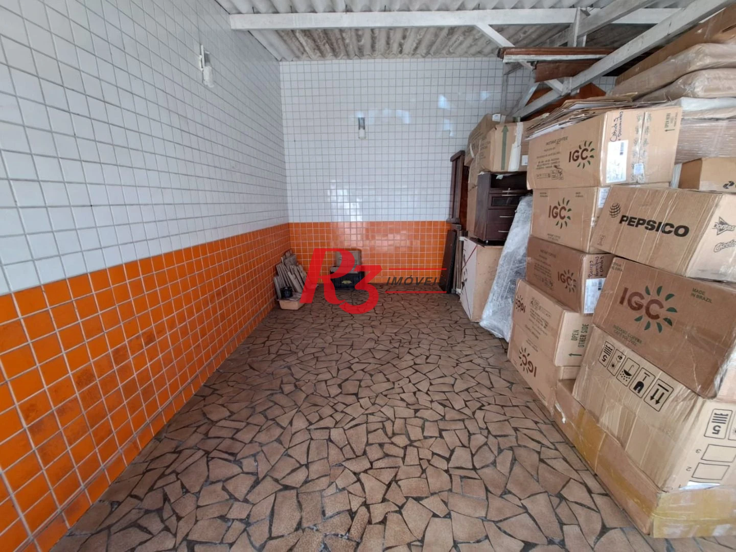 Apartamento com 2 dormitórios à venda, 65 m² por R$ 400.000,00 - Boqueirão - Santos/SP