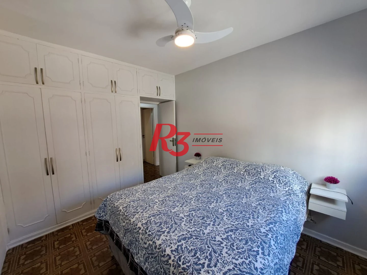 Apartamento com 3 dormitórios à venda, 140 m² por R$ 880.000,00 - Ponta da Praia - Santos/SP