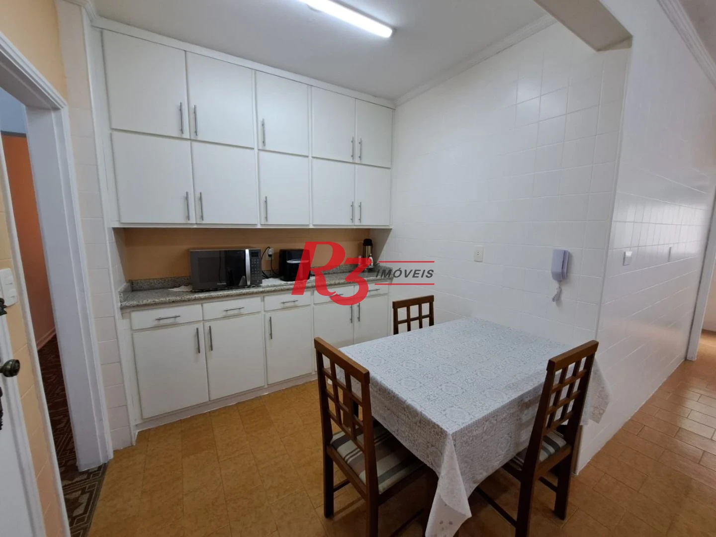 Apartamento com 3 dormitórios à venda, 140 m² por R$ 880.000,00 - Ponta da Praia - Santos/SP
