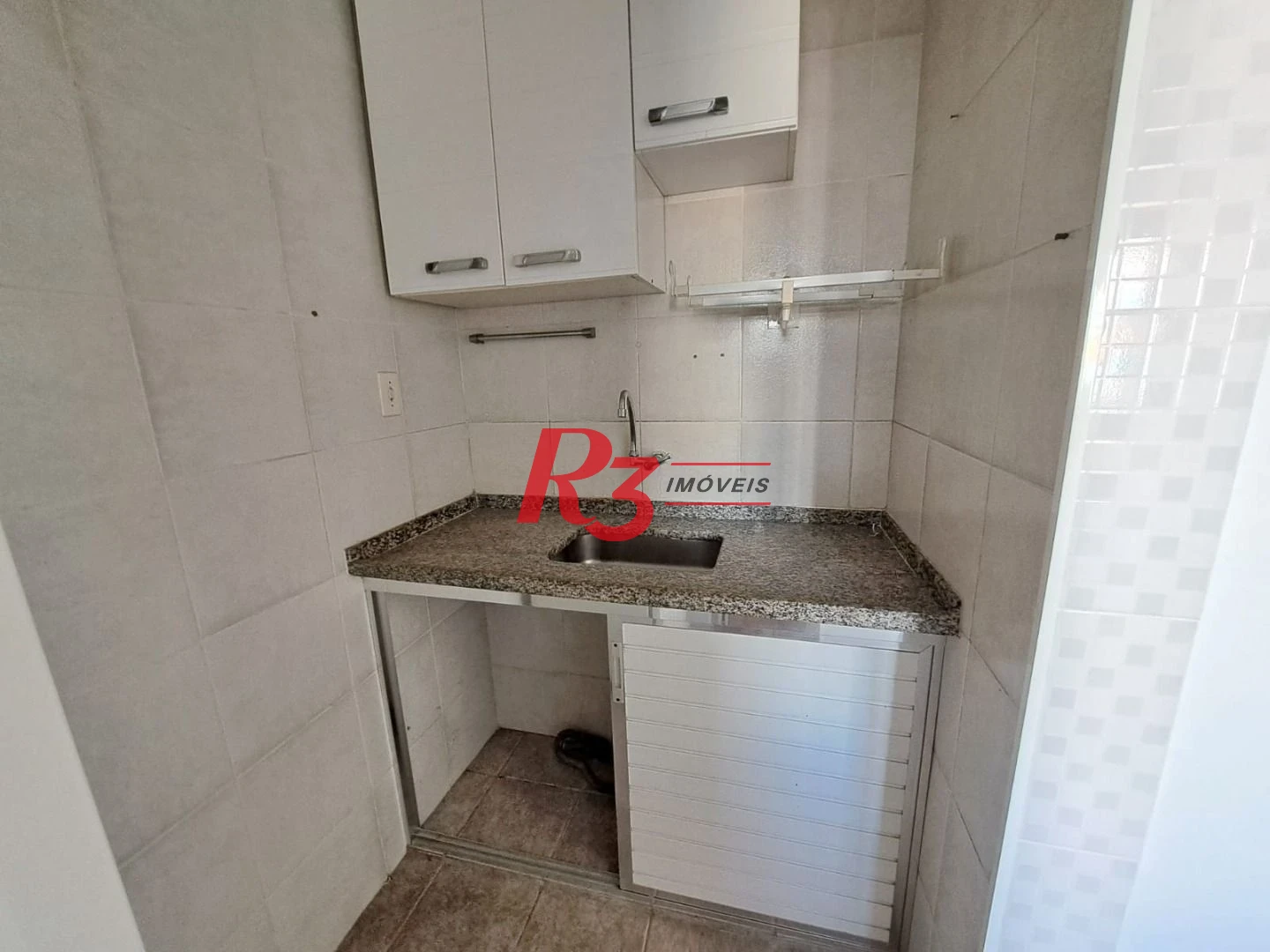 Kitnet com 1 dormitório à venda, 37 m², vista mar, por R$ 380.000 - Ponta da Praia - Santos/SP