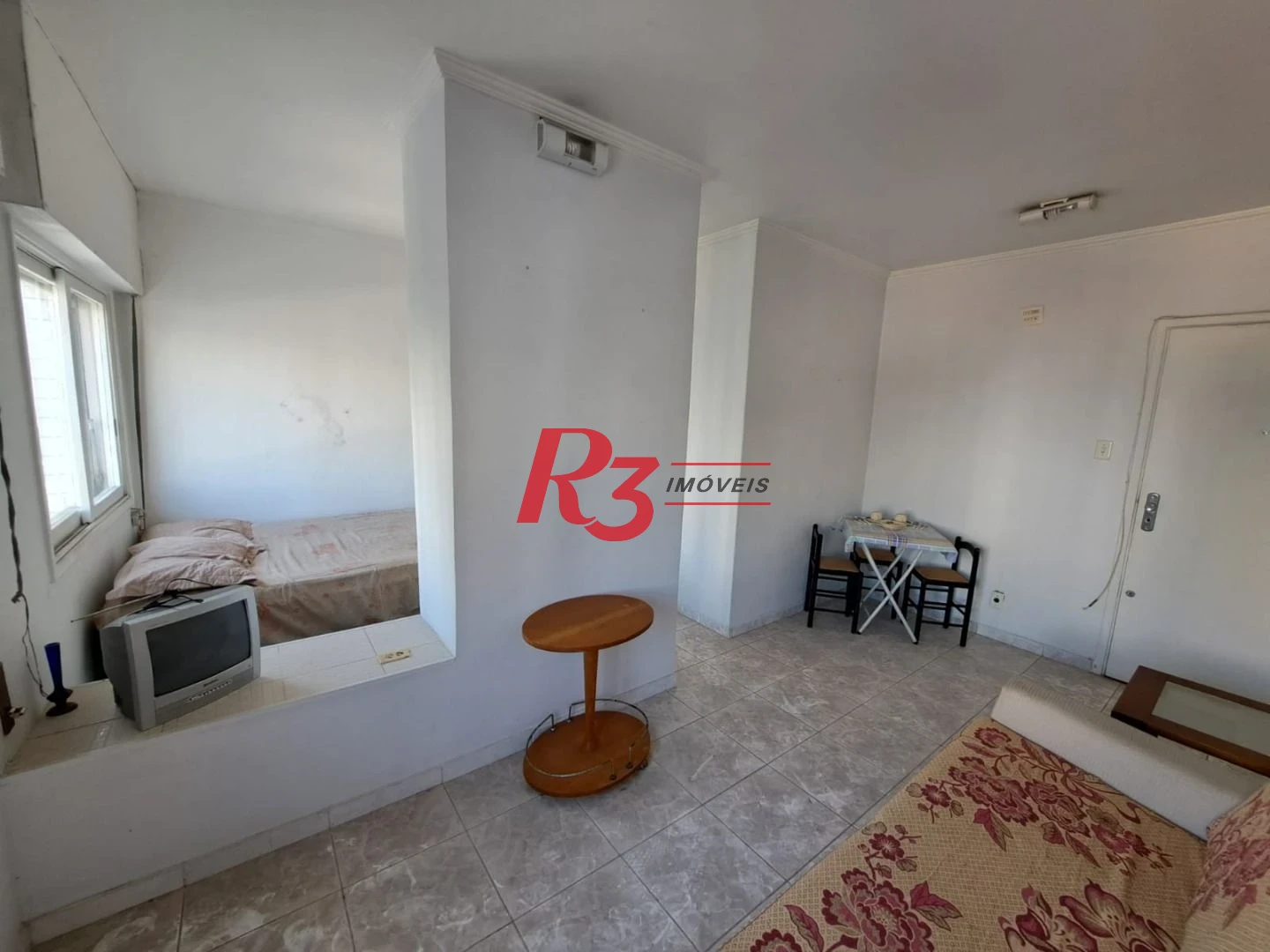 Kitnet com 1 dormitório à venda, 37 m², vista mar, por R$ 380.000 - Ponta da Praia - Santos/SP