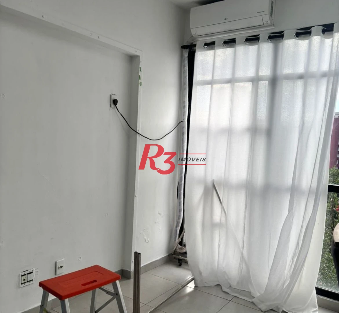 Sala à venda, 54 m² por R$ 300.000,00 - Encruzilhada - Santos/SP