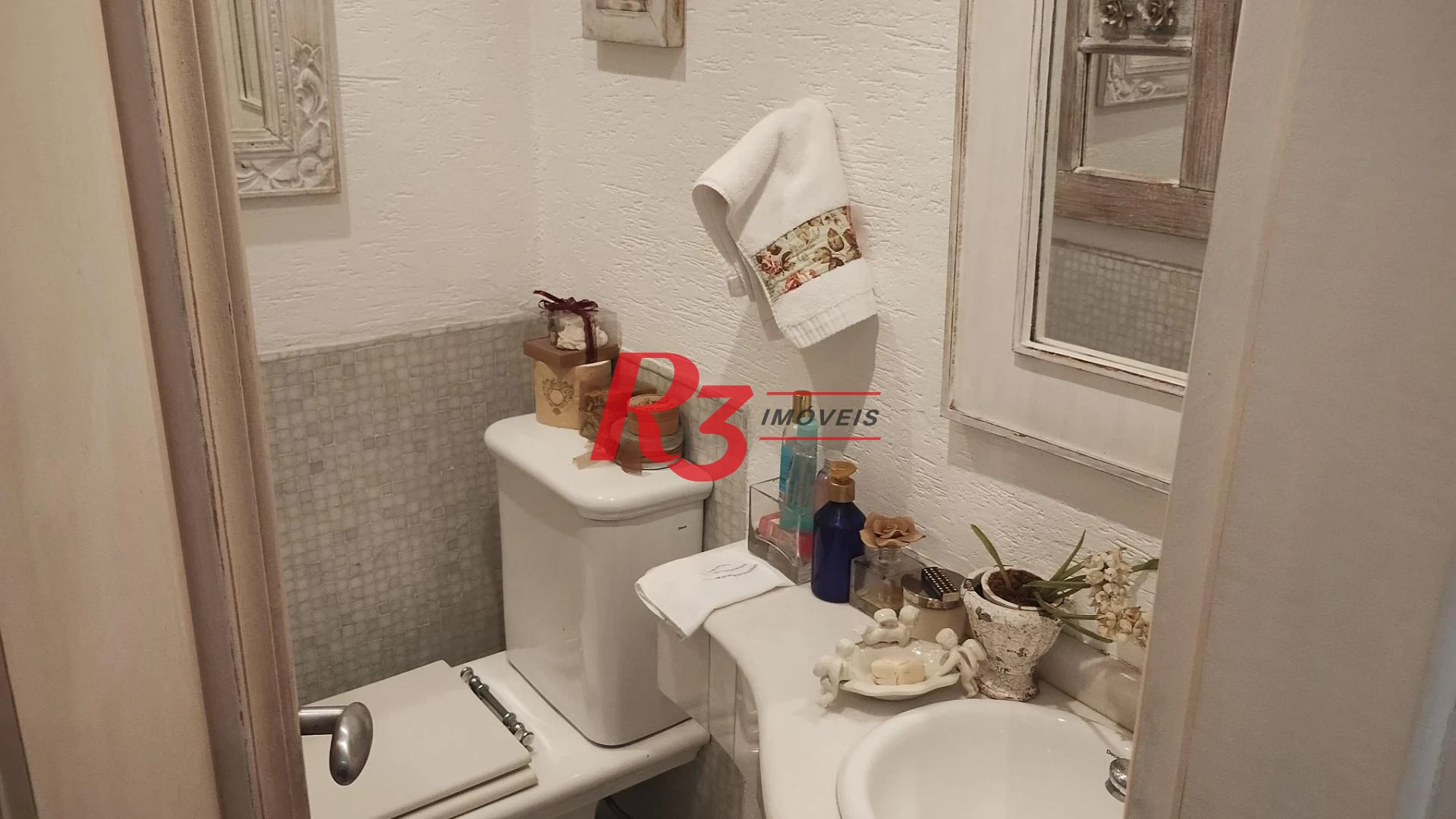 Apartamento com 3 dormitórios à venda, 176 m² por R$ 1.800.000,00 - Boqueirão - Santos/SP