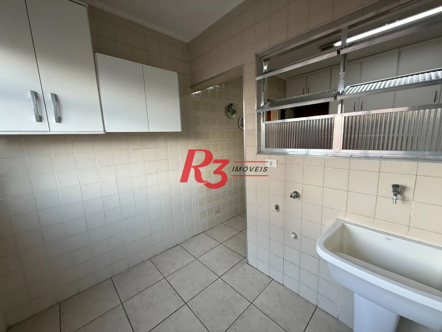 Apartamento com 2 dormitórios para alugar, 108 m² por R$ 4.800,00/mês - Embaré - Santos/SP