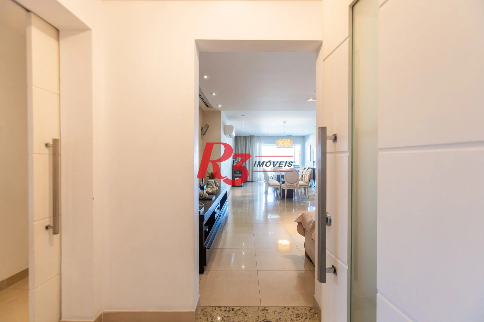 Apartamento com 4 dormitórios à venda, 232 m² por R$ 3.190.000,00 - Embaré - Santos/SP