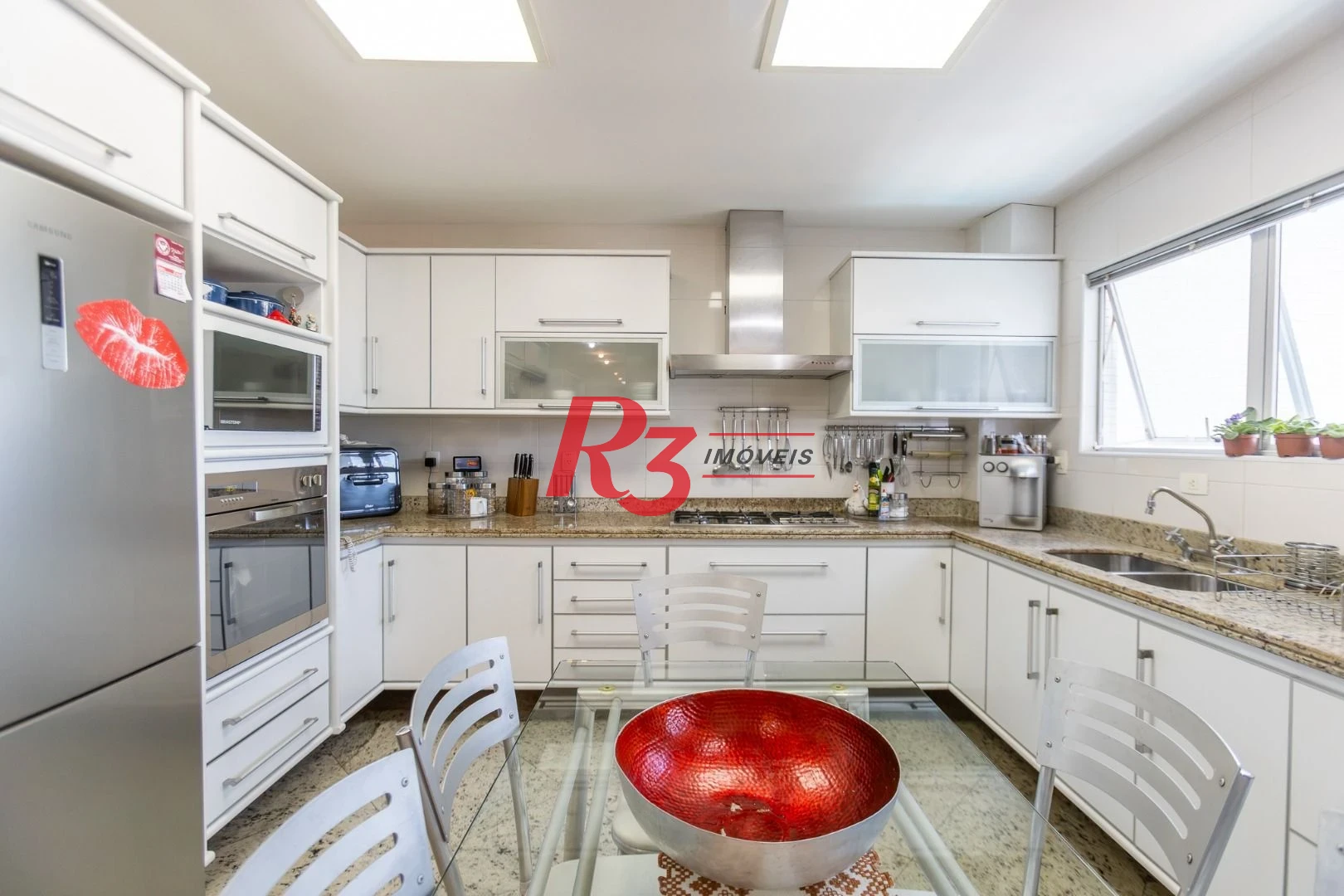 Apartamento com 4 dormitórios à venda, 232 m² por R$ 3.190.000,00 - Embaré - Santos/SP