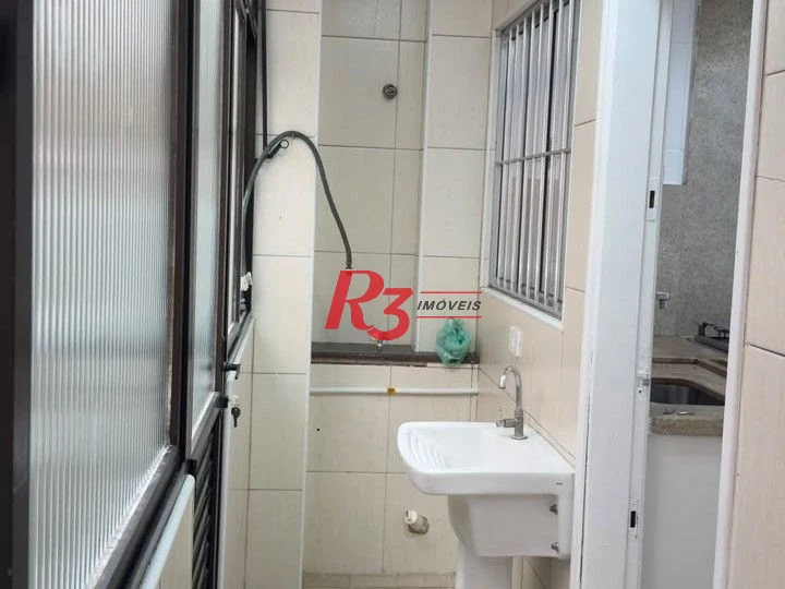 Apartamento com 2 dormitórios à venda, 60 m² por R$ 374.000,00 - Vila Mathias - Santos/SP