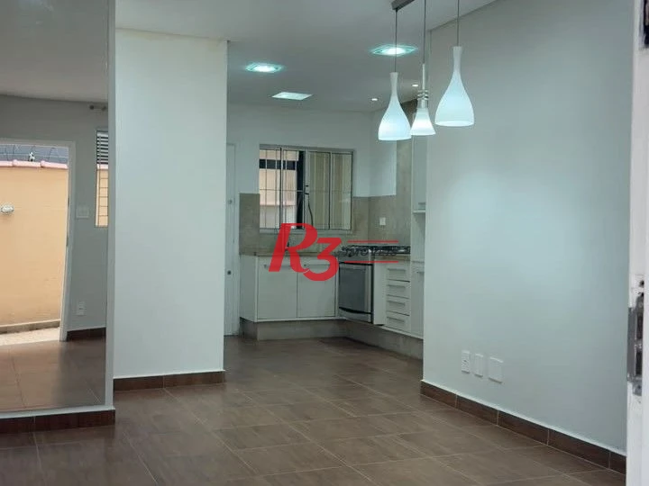 Apartamento com 2 dormitórios à venda, 60 m² por R$ 374.000,00 - Vila Mathias - Santos/SP