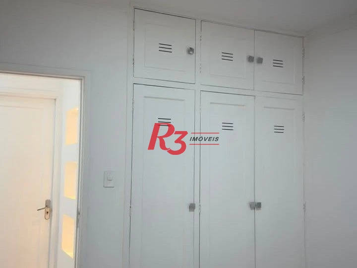 Apartamento com 2 dormitórios à venda, 60 m² por R$ 374.000,00 - Vila Mathias - Santos/SP