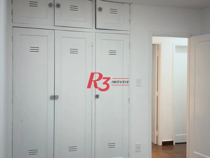 Apartamento com 2 dormitórios à venda, 60 m² por R$ 374.000,00 - Vila Mathias - Santos/SP