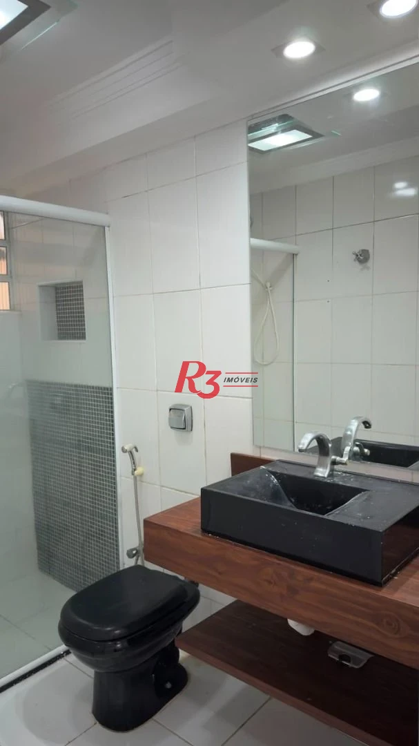 Apartamento com 2 dormitórios à venda, 60 m² por R$ 374.000,00 - Vila Mathias - Santos/SP