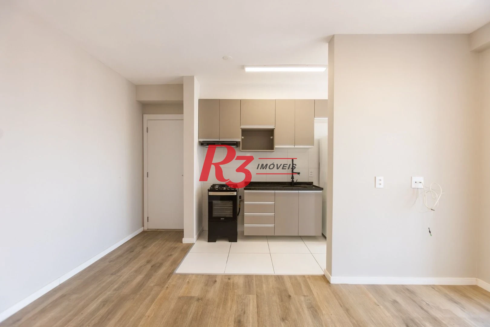 Apartamento com 2 dormitórios para alugar, 64 m² por R$ 4.200,00/mês - Marapé - Santos/SP
