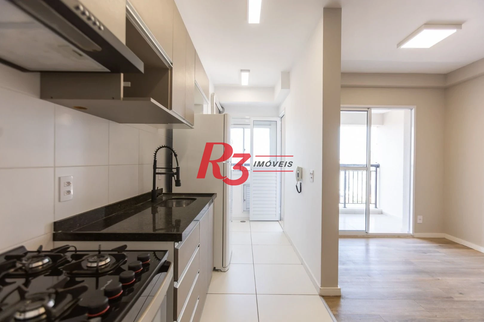 Apartamento com 2 dormitórios para alugar, 64 m² por R$ 4.200,00/mês - Marapé - Santos/SP