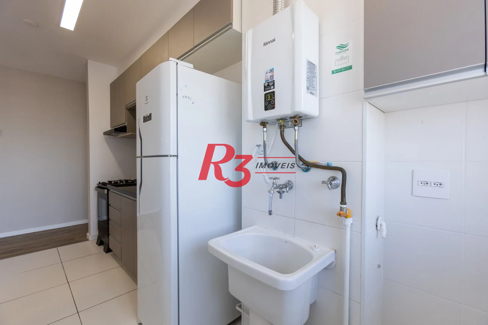 Apartamento com 2 dormitórios para alugar, 64 m² por R$ 4.200,00/mês - Marapé - Santos/SP