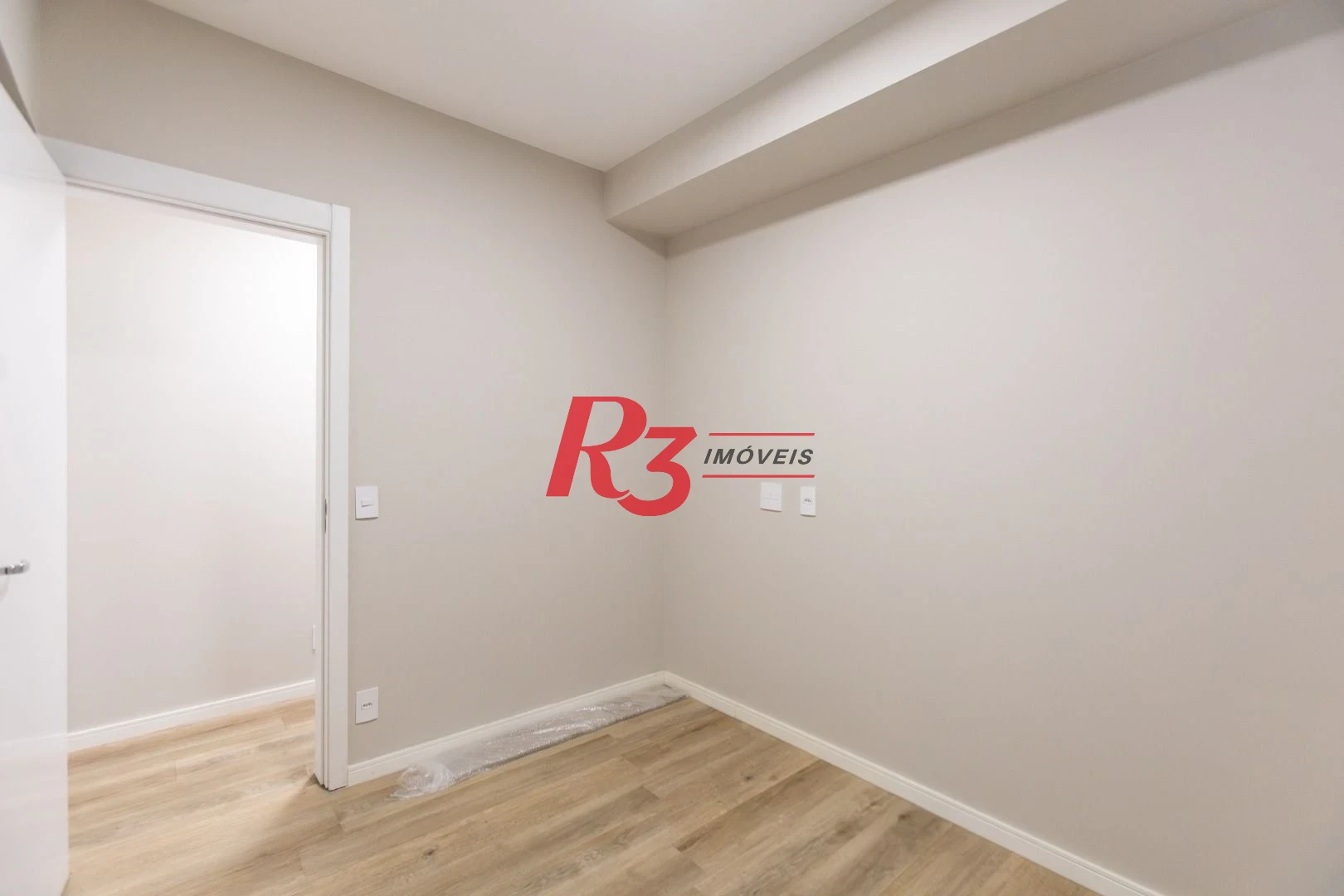 Apartamento com 2 dormitórios para alugar, 64 m² por R$ 4.200,00/mês - Marapé - Santos/SP