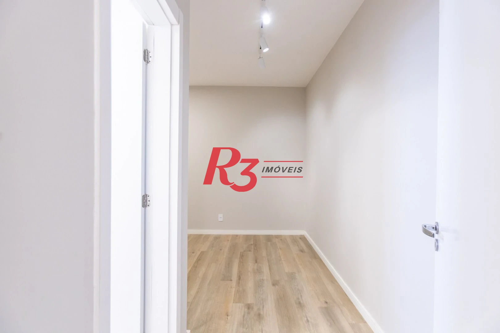 Apartamento com 2 dormitórios para alugar, 64 m² por R$ 4.200,00/mês - Marapé - Santos/SP
