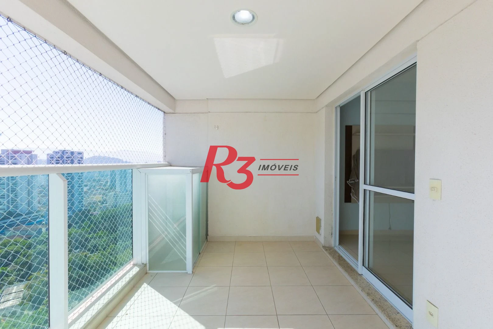 Apartamento com 2 dormitórios à venda, 66 m² por R$ 695.000,00 - José Menino - Santos/SP