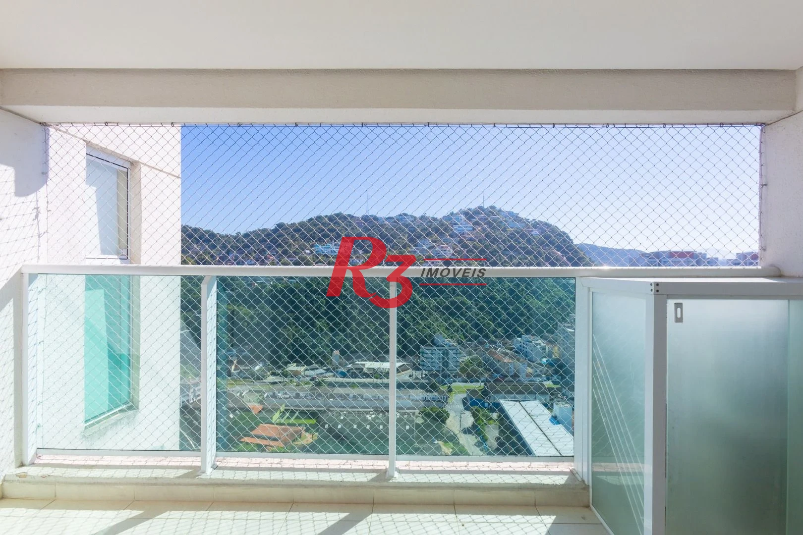 Apartamento com 2 dormitórios à venda, 66 m² por R$ 695.000,00 - José Menino - Santos/SP
