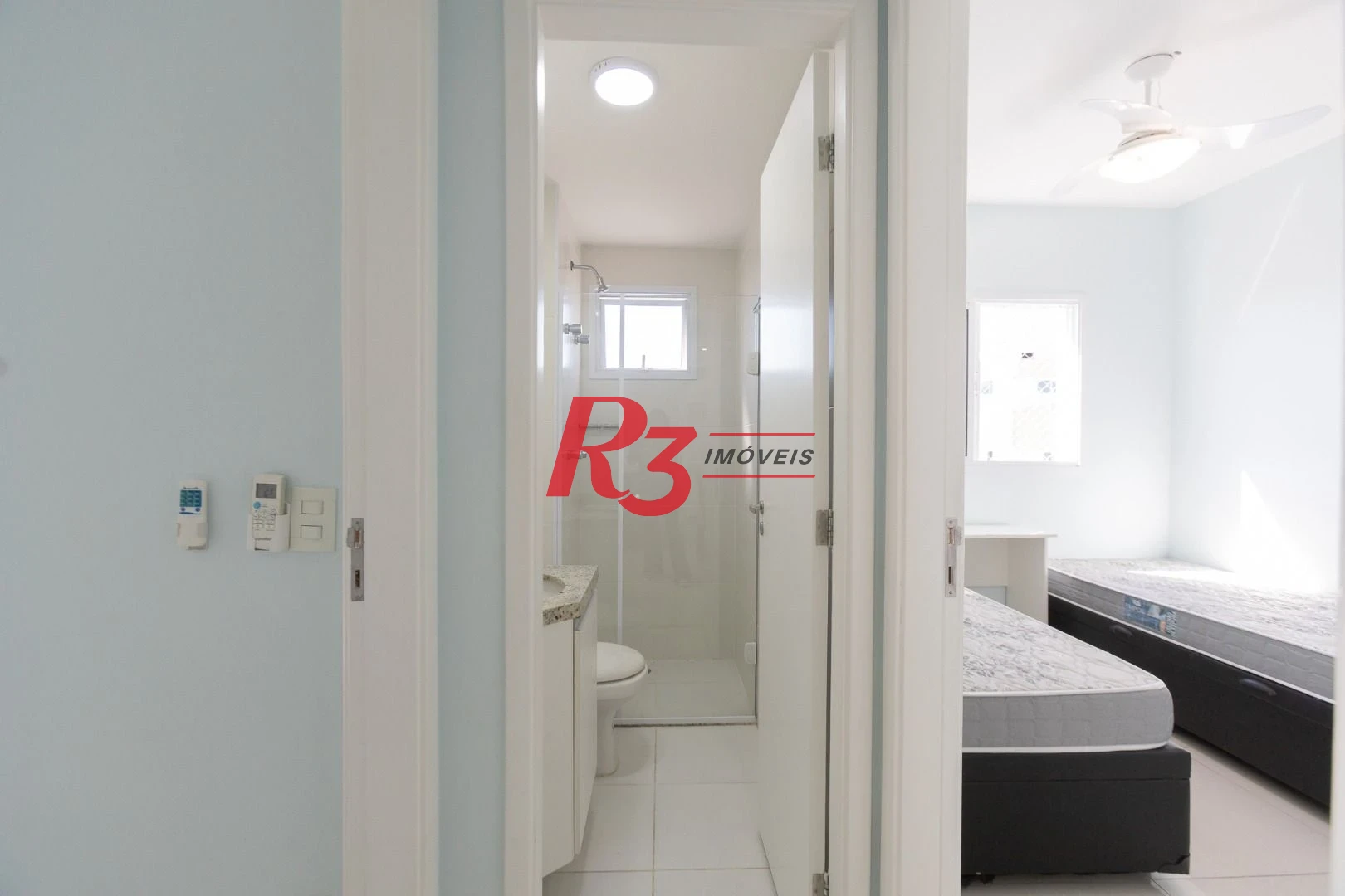 Apartamento com 2 dormitórios à venda, 66 m² por R$ 695.000,00 - José Menino - Santos/SP