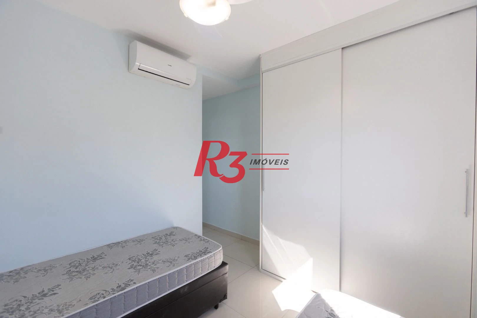 Apartamento com 2 dormitórios à venda, 66 m² por R$ 695.000,00 - José Menino - Santos/SP
