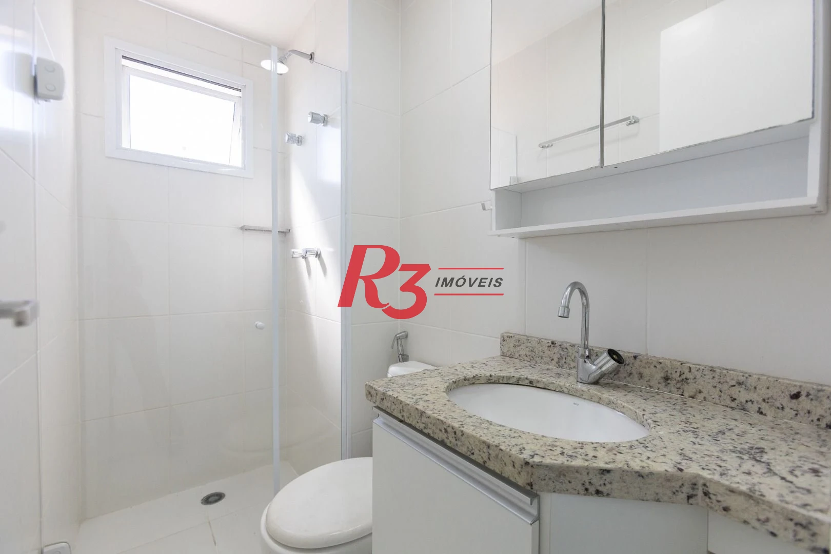Apartamento com 2 dormitórios à venda, 66 m² por R$ 695.000,00 - José Menino - Santos/SP