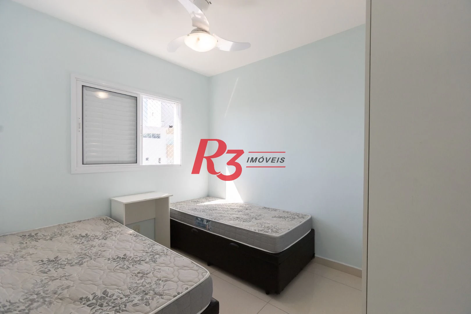 Apartamento com 2 dormitórios à venda, 66 m² por R$ 695.000,00 - José Menino - Santos/SP