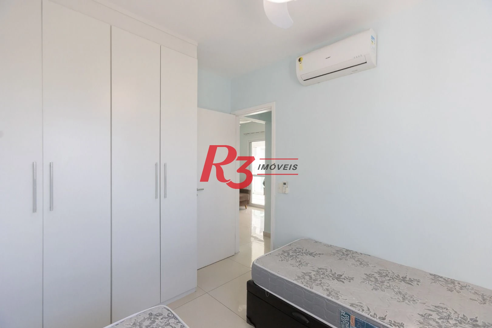 Apartamento com 2 dormitórios à venda, 66 m² por R$ 695.000,00 - José Menino - Santos/SP