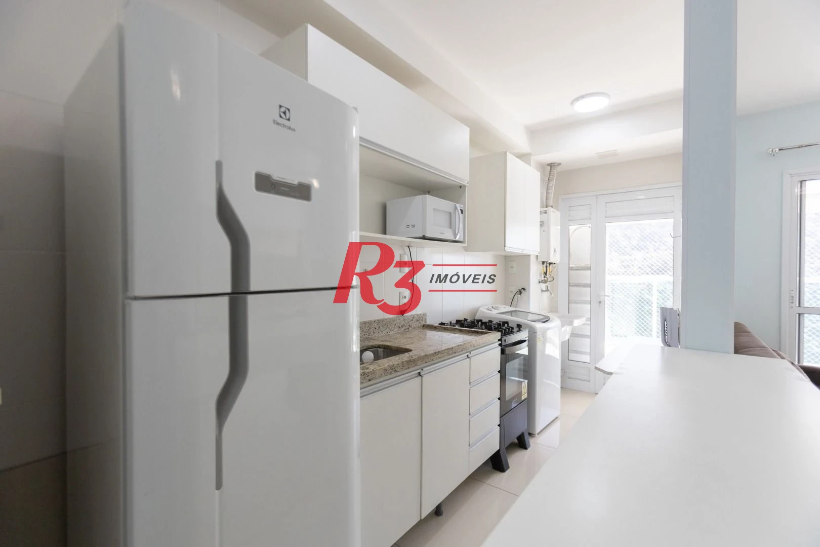 Apartamento com 2 dormitórios à venda, 66 m² por R$ 695.000,00 - José Menino - Santos/SP