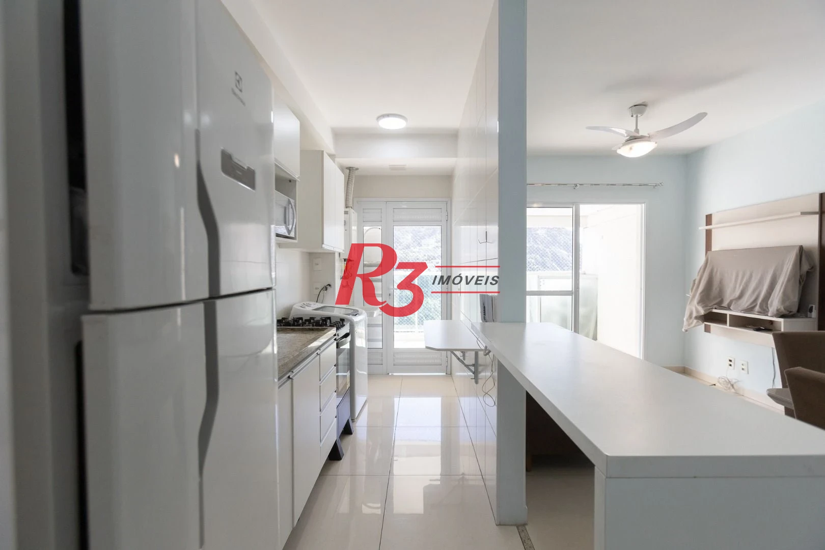 Apartamento com 2 dormitórios à venda, 66 m² por R$ 695.000,00 - José Menino - Santos/SP