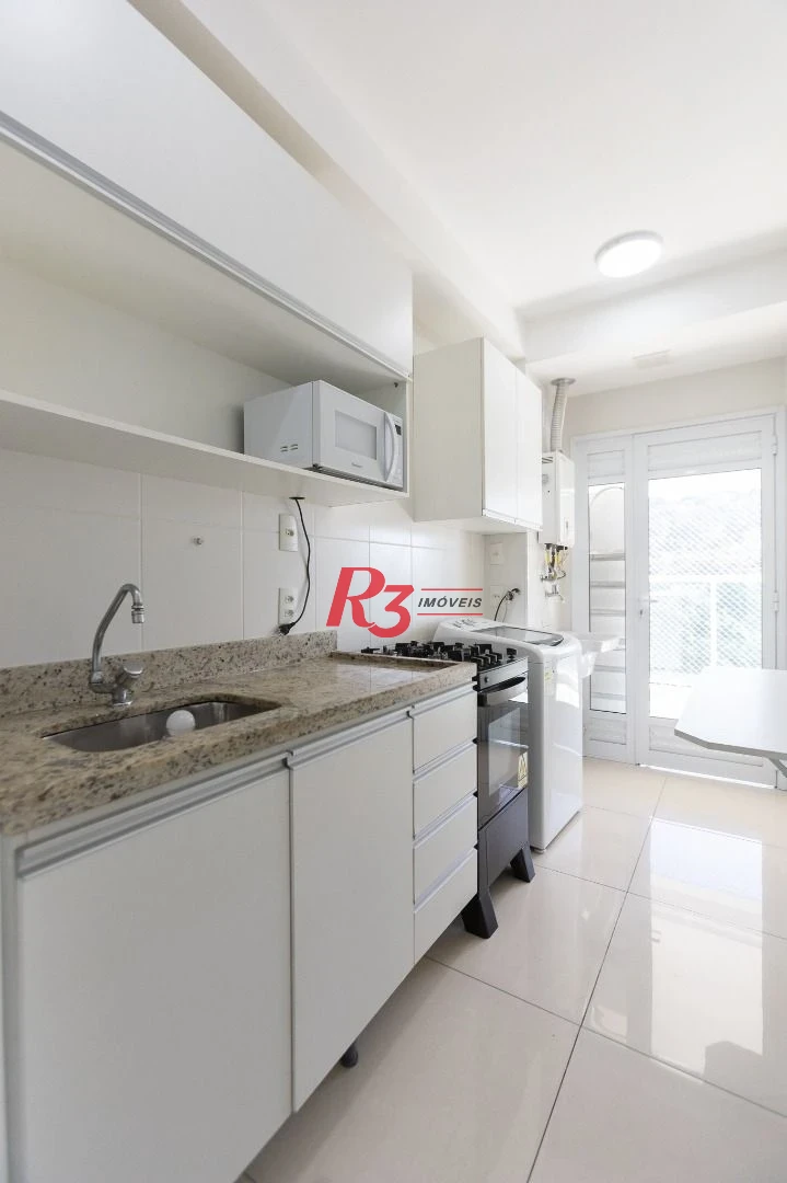 Apartamento com 2 dormitórios à venda, 66 m² por R$ 695.000,00 - José Menino - Santos/SP